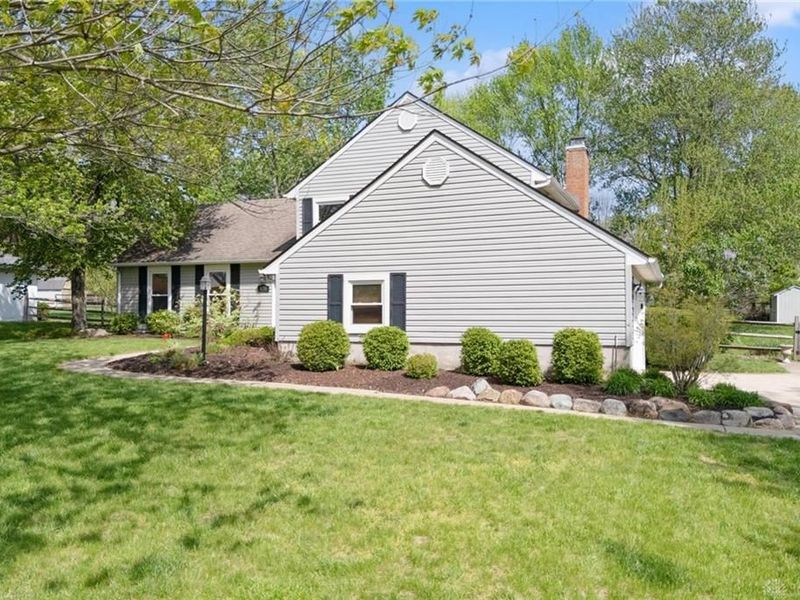 8750 Castlecreek, Centerville, OH 45458 Photo 24