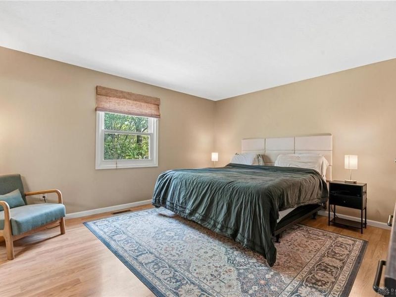 8750 Castlecreek, Centerville, OH 45458 Photo 28