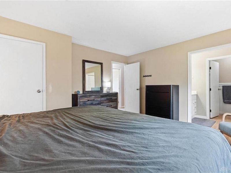 8750 Castlecreek, Centerville, OH 45458 Photo 29