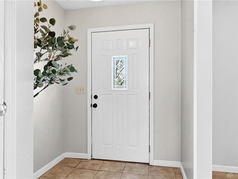 8750 Castlecreek, Centerville, OH 45458 Photo 3