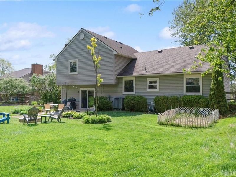 8750 Castlecreek, Centerville, OH 45458 Photo 38