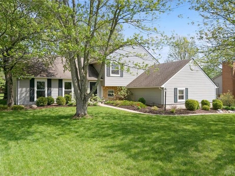 8750 Castlecreek, Centerville, OH 45458 Photo 46