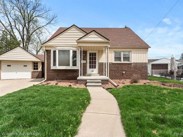 1415 Orchard Lane , Dearborn Heights, MI 48125
