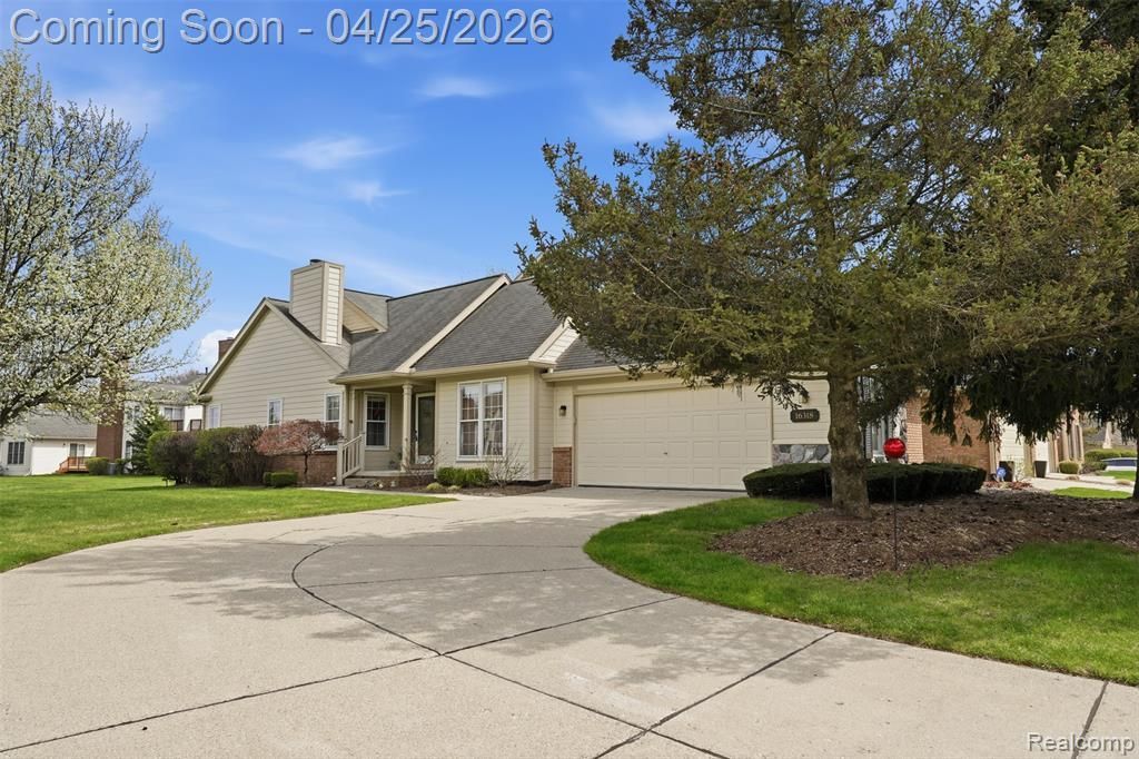 16318 Country Knoll Drive, Northville Township, MI 48168 Main Photo