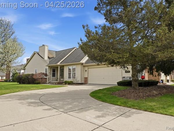 16318 Country Knoll Drive, Northville Twp, MI 48168