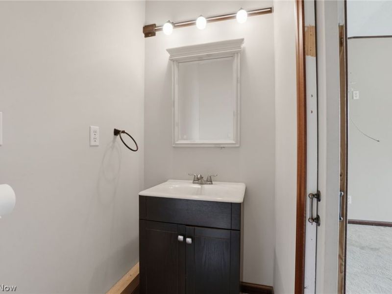 164 Bridge Street , Conneaut, OH 44030 Photo 13