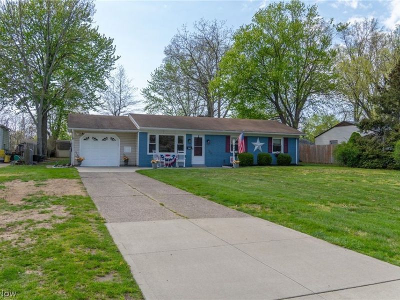 6426 Southgrove Road, Mentor, OH 44060 Photo 2