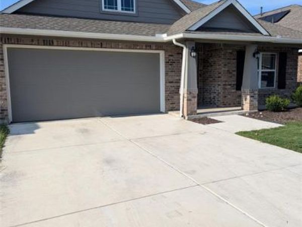 124 Magdalene WAY , Liberty Hill, TX 78642