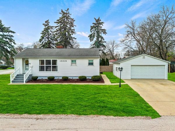 1000 GRAND Avenue , Aurora, IL 60506