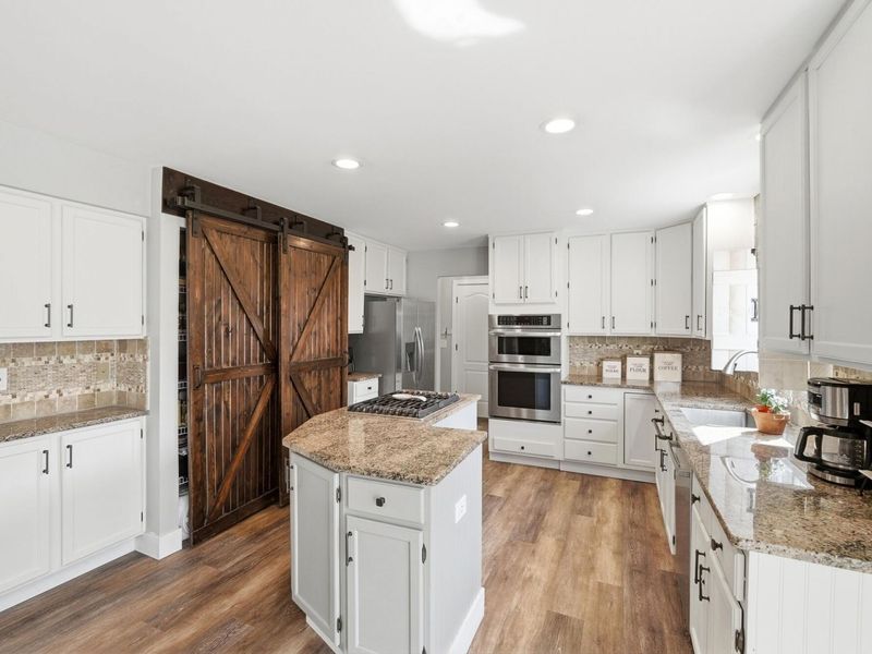 1087 Bold Forbes Court, Union, KY 41091 Photo 2