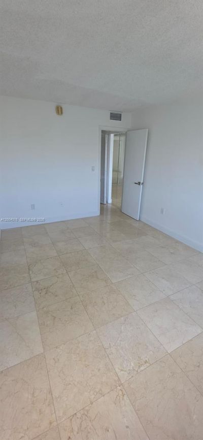 2750 NE 183rd St, Unit 2010, Aventura, FL 33160 Photo