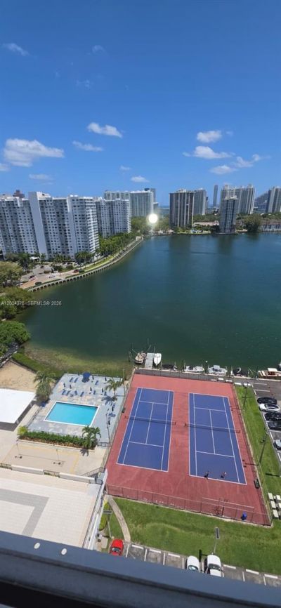 2750 NE 183rd St, Unit 2010, Aventura, FL 33160 Photo