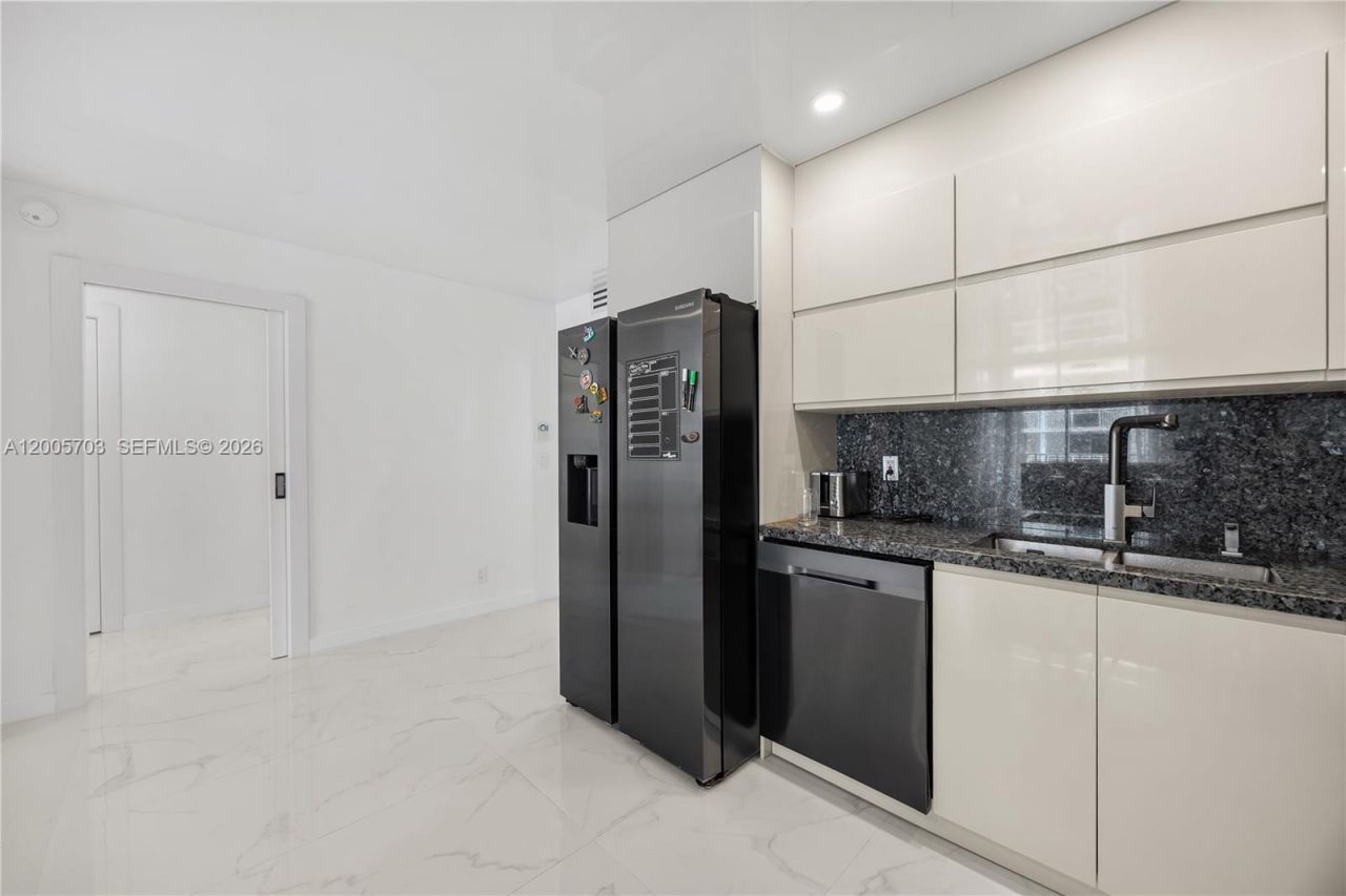 1865 S Ocean Dr , Unit 15B, Hallandale Beach, FL 33009 Photo