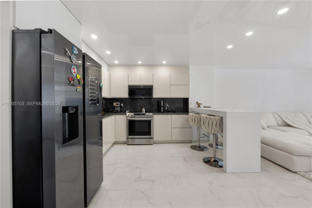 1865 S Ocean Dr , Unit 15B, Hallandale Beach, FL 33009 Photo