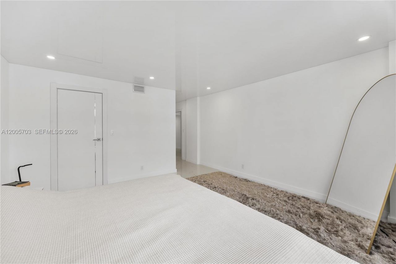 1865 S Ocean Dr , Unit 15B, Hallandale Beach, FL 33009 Photo