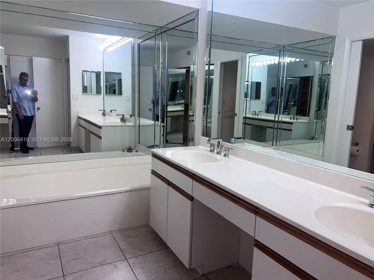 3600 Mystic Pointe Dr , Unit 511, Aventura, FL 33180 Photo