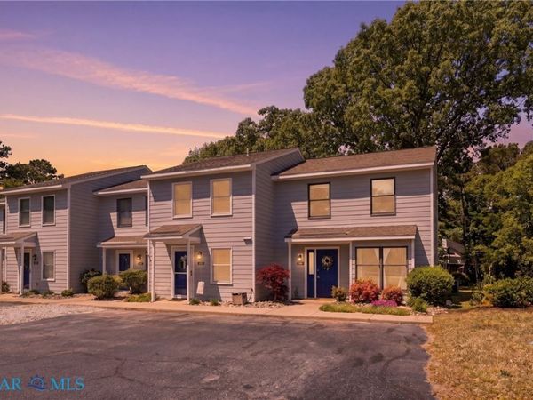7867 Sunset Drive , Unit 4A, Hayes, VA 23072