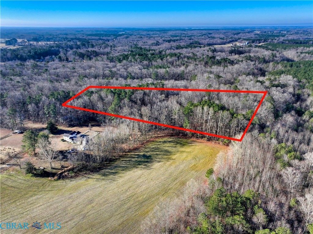 Oo Lees Landing Lane, Saluda, VA 23149 Main Photo