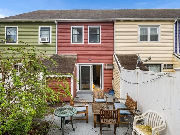 60 Bradley St, Unit 60, Somerville, MA 02145