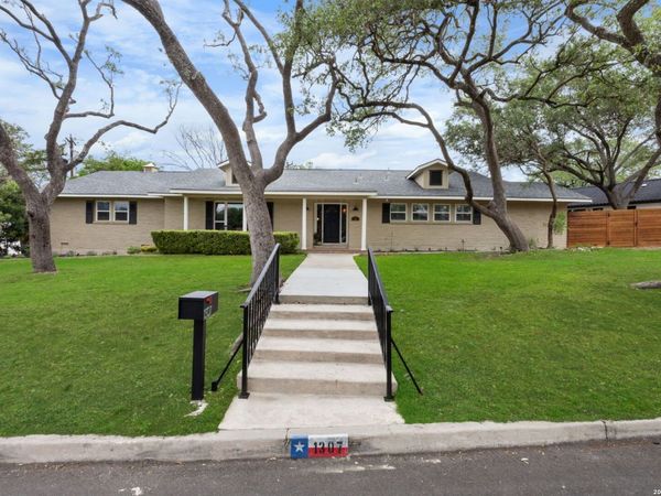 1307 MOUNT VIEJA DR, San Antonio, TX 78213