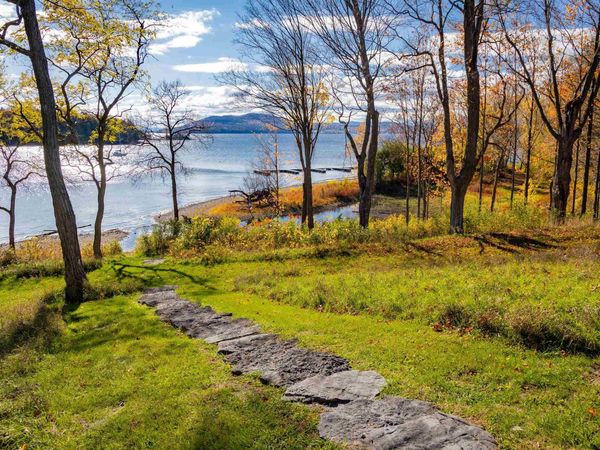 188 McNeil Cove Road, Charlotte, VT 05445