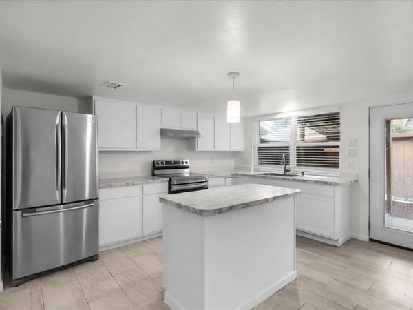 3118 Roundtree Lane , Garland, TX 75044