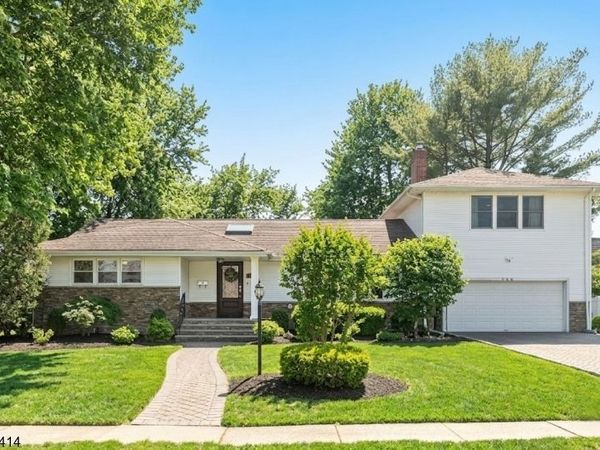 755 Neill Ct, Oradell, NJ 07649