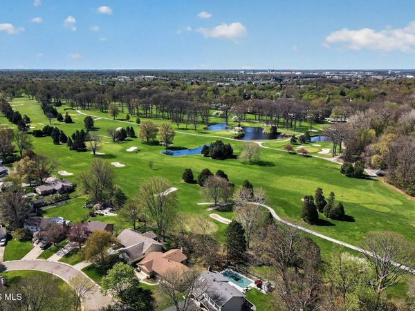 4073 Grandview Court, Toledo, OH 43614