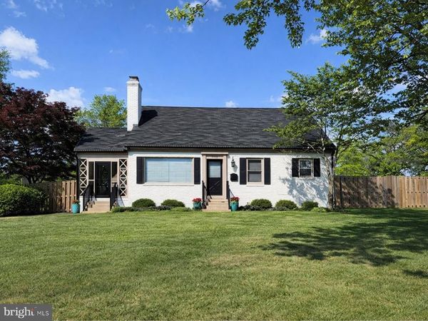 8902 GRANT AVENUE, MANASSAS, VA 20110