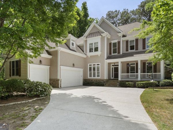 3698 Lakeview Drive, Tucker, GA 30084