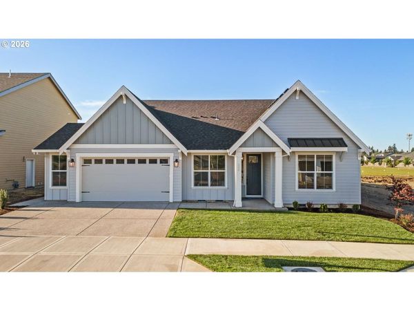208 NW 16th AVE, Canby, OR 97013
