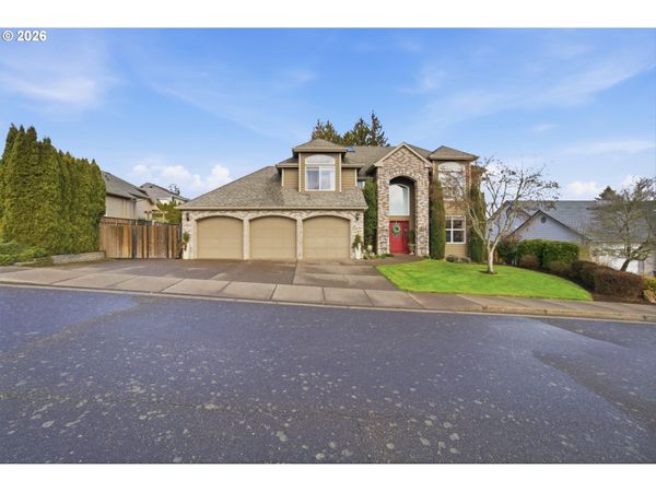 1655 DIAMOND PEAK NW CT, Salem, OR 97304