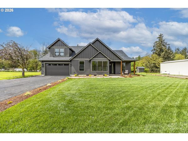 88368 JESSIE JAMES LN, Veneta, OR 97487