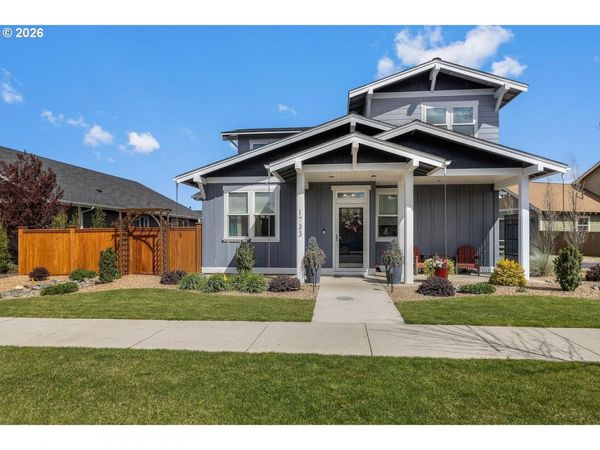 1733 NW HEMLOCK AVE, Redmond, OR 97756
