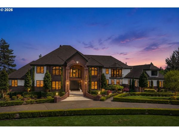 24770 SW VALLEY VIEW RD, West Linn, OR 97068