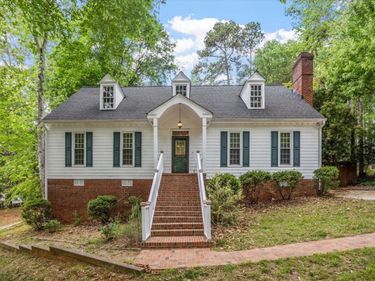 7713 Highlandview Circle, Raleigh, NC 27613
