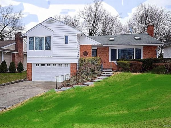 5 Gilbert Road , Great Neck, NY 11024
