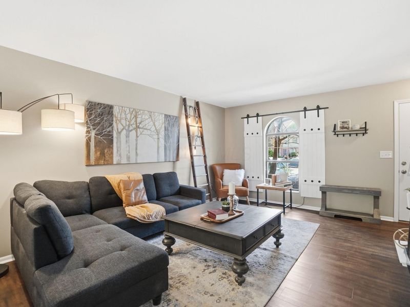 5224 Brandy Oaks Lane , Columbus, OH 43220 Photo 4