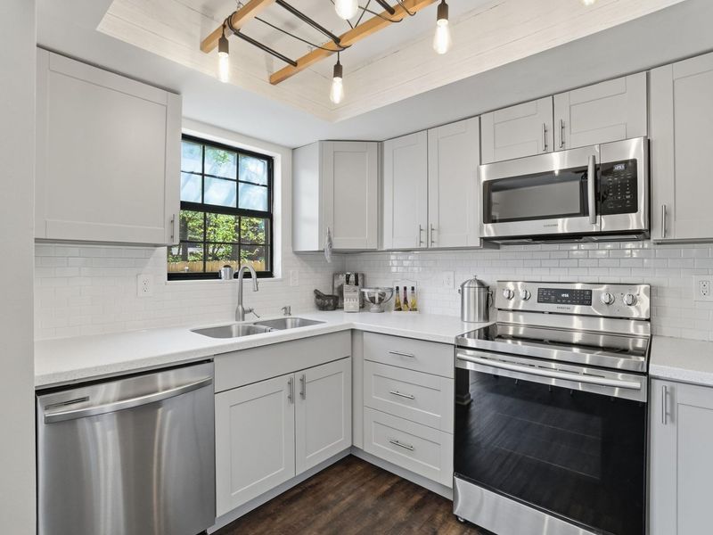 5224 Brandy Oaks Lane , Columbus, OH 43220 Photo 8