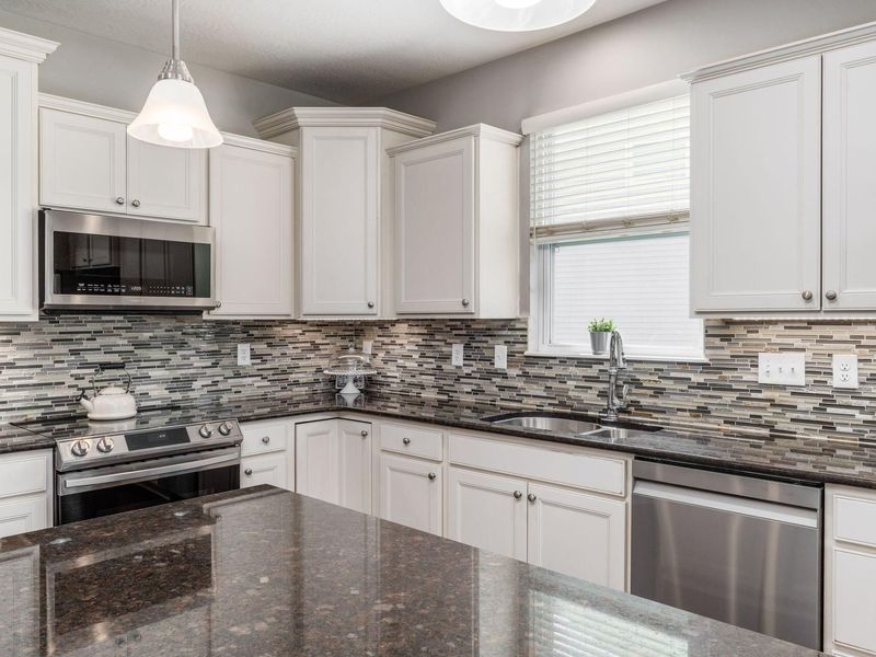 608 Exeter Street , Pickerington, OH 43147 Photo 11