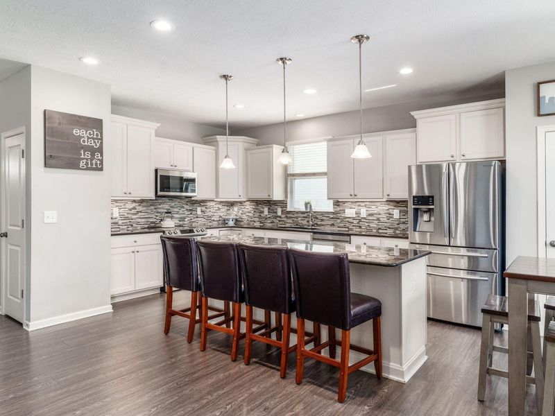 608 Exeter Street , Pickerington, OH 43147 Photo 6