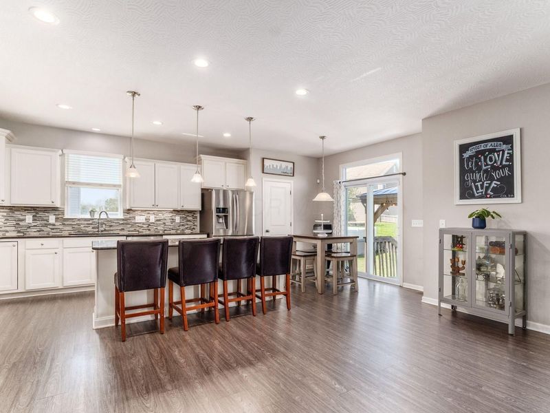 608 Exeter Street , Pickerington, OH 43147 Photo 7