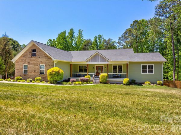 9311 Willowglen Trail, Charlotte, NC 28215