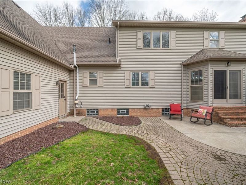 4306 Janell Court , Canfield, OH 44406 Photo 12