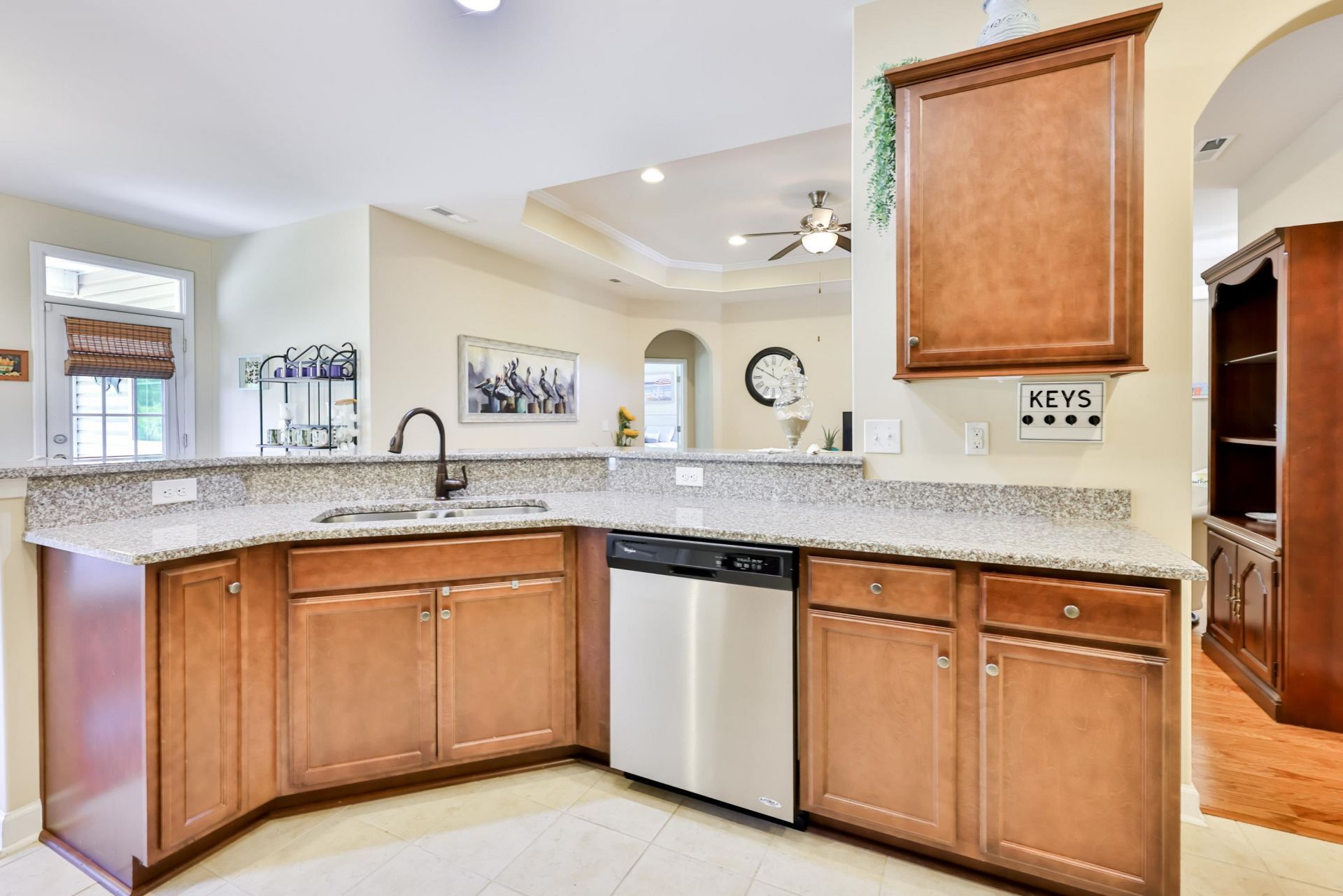 405 Carrick Loop  Photo 6