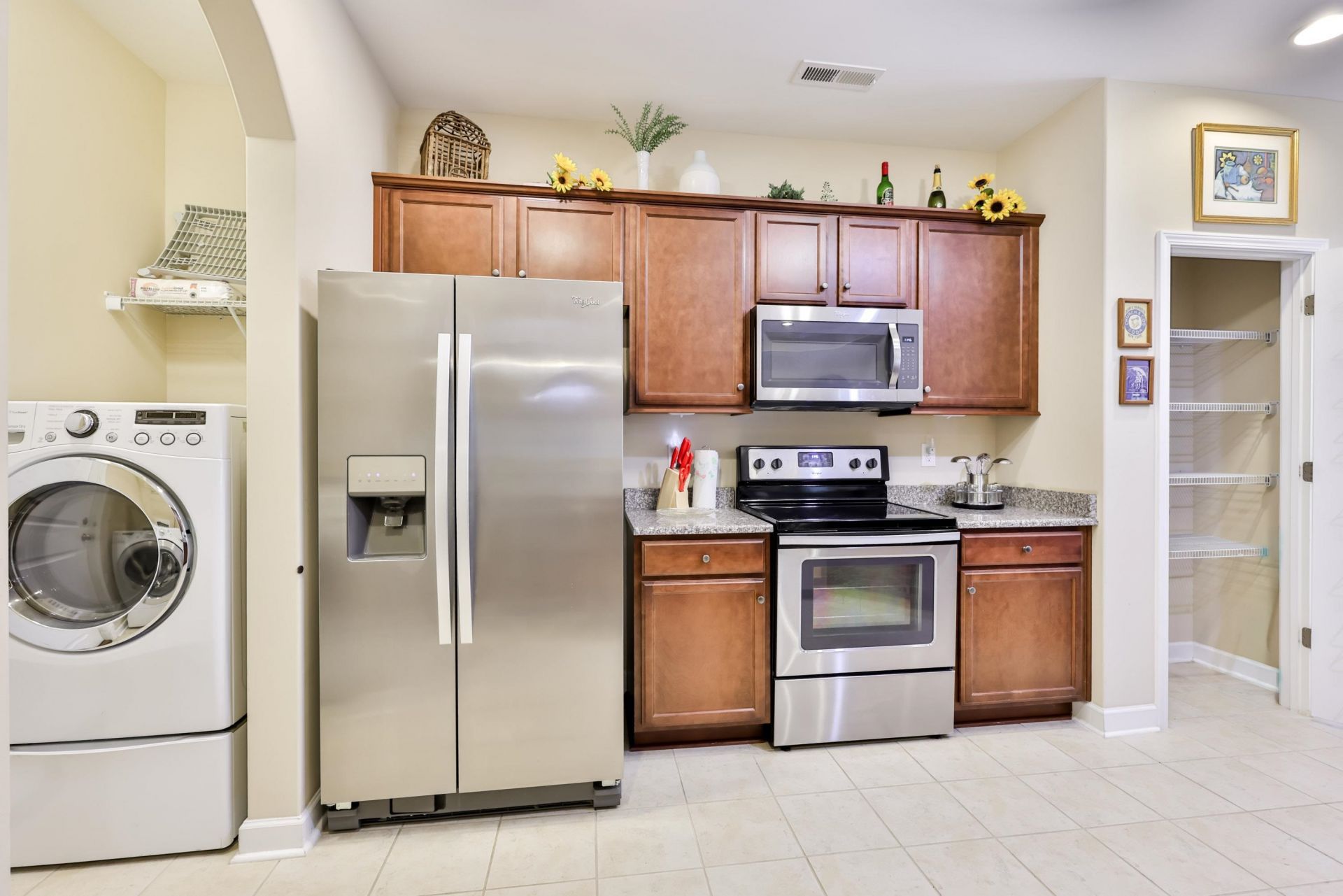 405 Carrick Loop  Photo 7