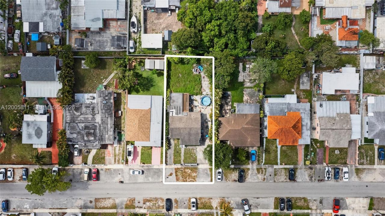 300 E 43rd St , Hialeah, FL 33013 Photo