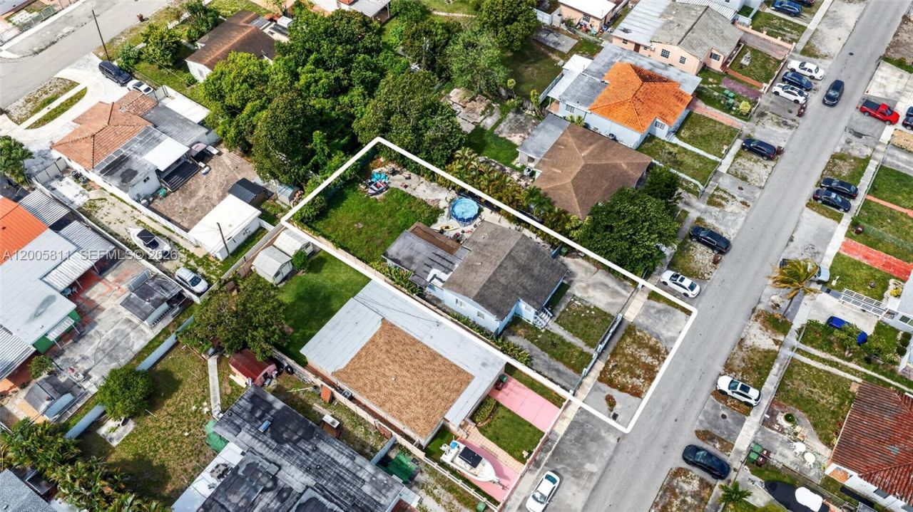 300 E 43rd St , Hialeah, FL 33013 Photo