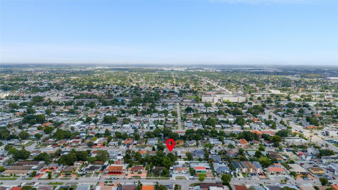 300 E 43rd St , Hialeah, FL 33013 Photo