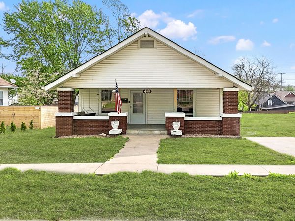 409 Frisco Avenue, Monett, MO 65708